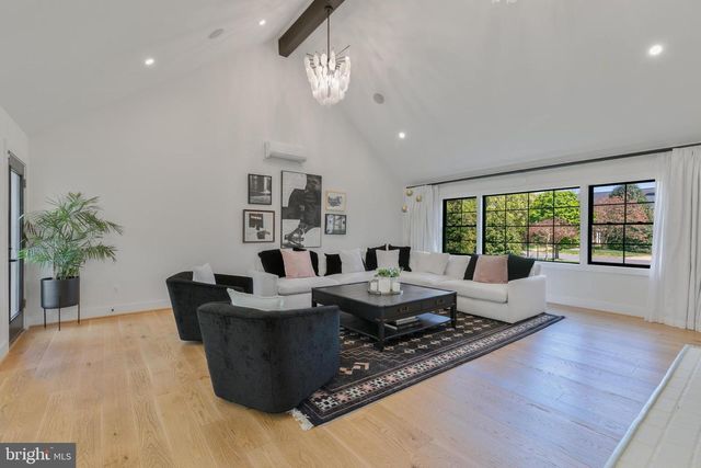 1204 POTOMAC SCHOOL RD, Mclean, VA 22101