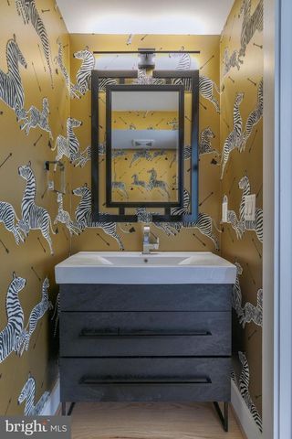 1204 POTOMAC SCHOOL RD, Mclean, VA 22101