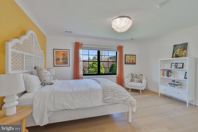 1204 POTOMAC SCHOOL RD, Mclean, VA 22101