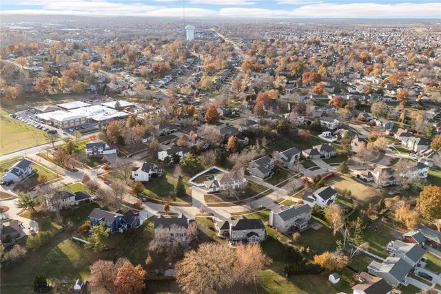 6726 Bowman Lane NE, Cedar Rapids, IA 52402