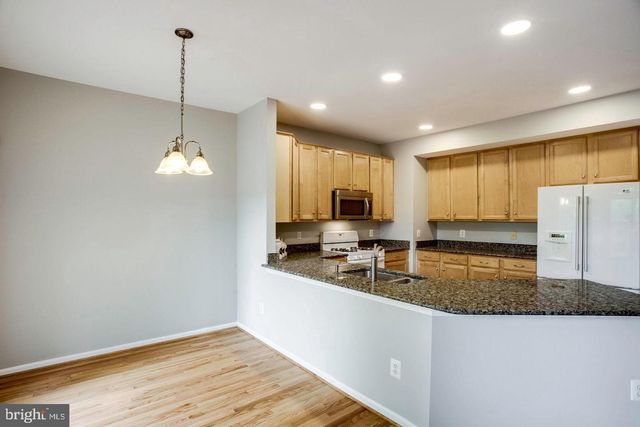 12476 CASBEER DR, Fairfax, VA 22033