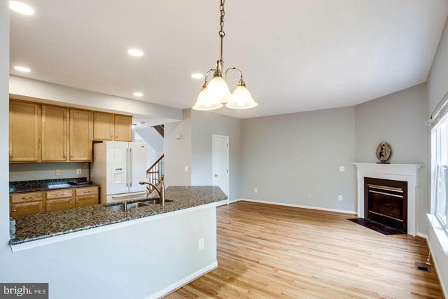 12476 CASBEER DR, Fairfax, VA 22033