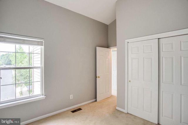 12476 CASBEER DR, Fairfax, VA 22033