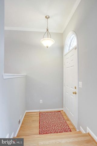 12476 CASBEER DR, Fairfax, VA 22033