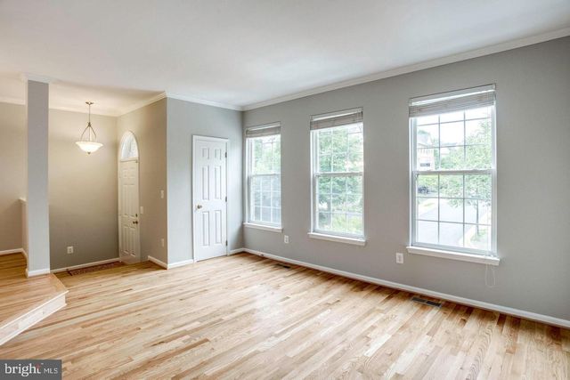 12476 CASBEER DR, Fairfax, VA 22033
