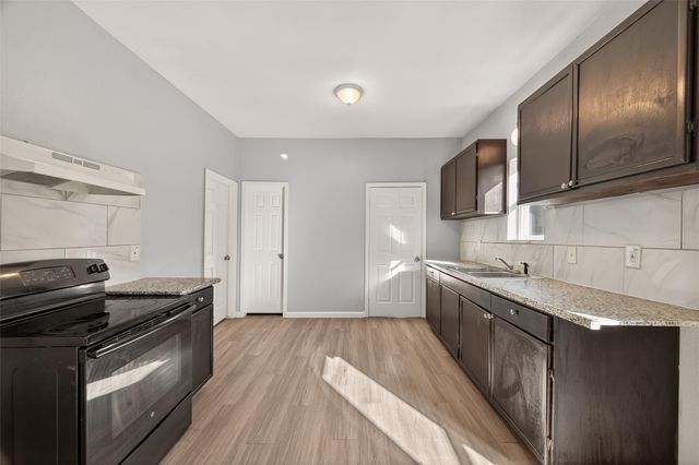 8211 Parnell Street, Houston, TX 77051