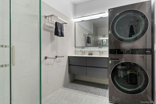 1001 Peconic Bay Boulevard, Jamesport, NY 11947