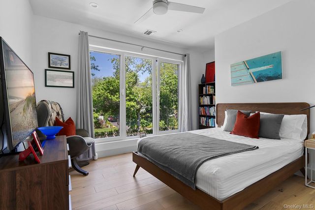 1001 Peconic Bay Boulevard, Jamesport, NY 11947