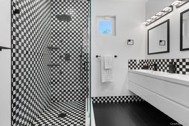 1001 Peconic Bay Boulevard, Jamesport, NY 11947