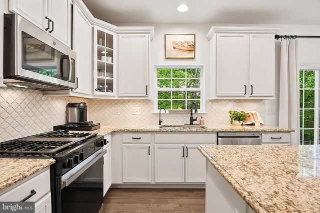 121 GLENCOE CT, Newark, DE 19702