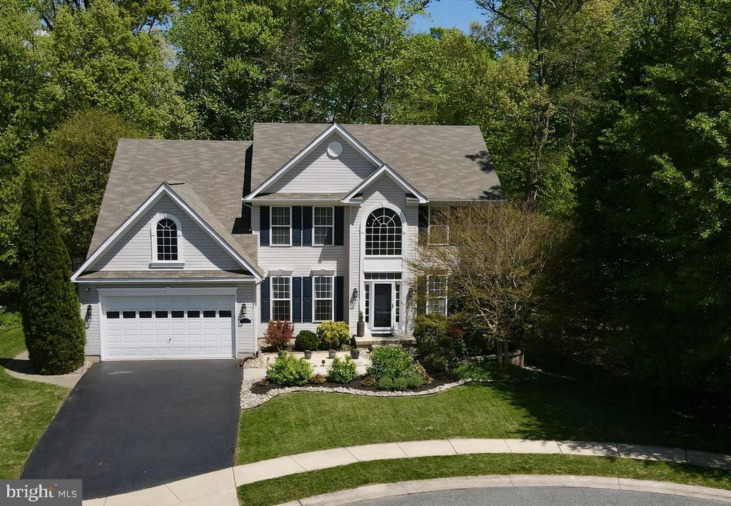 121 GLENCOE CT, Newark, DE 19702