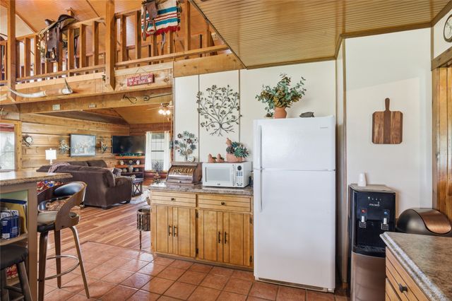 2498 Fm 904 N, Pecan Gap, TX 75469