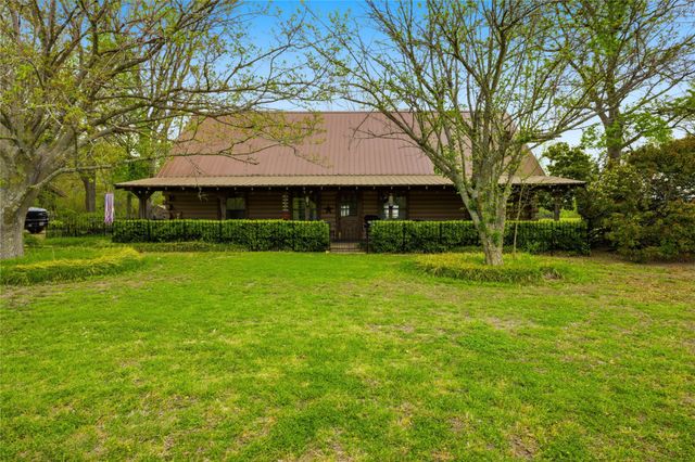 2498 Fm 904 N, Pecan Gap, TX 75469