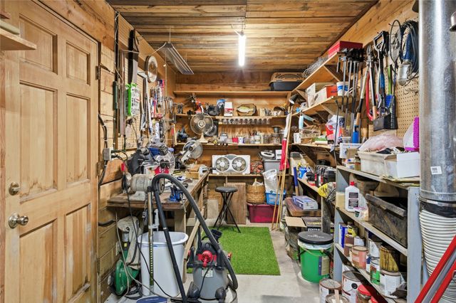 2498 Fm 904 N, Pecan Gap, TX 75469