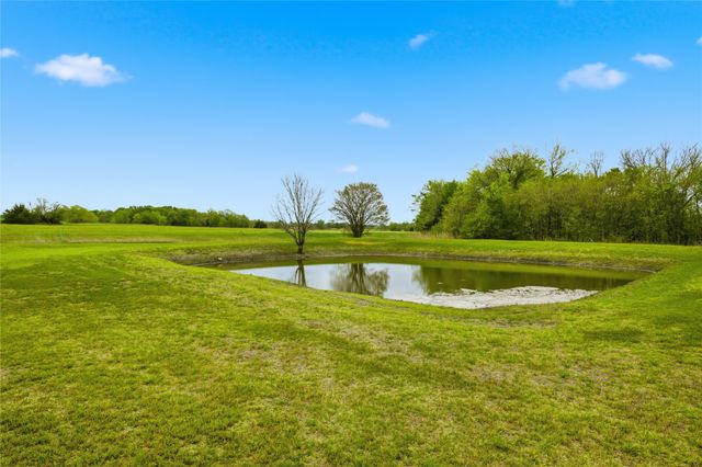 2498 Fm 904 N, Pecan Gap, TX 75469