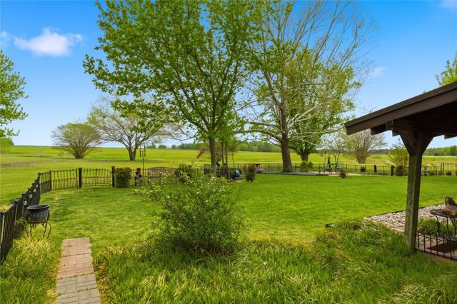 2498 Fm 904 N, Pecan Gap, TX 75469