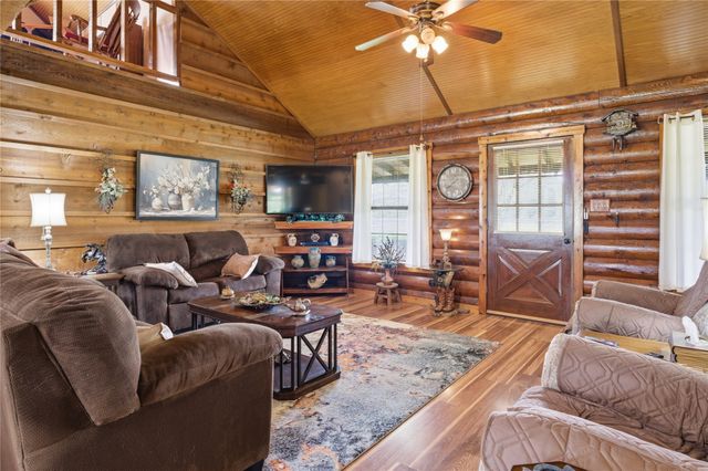 2498 Fm 904 N, Pecan Gap, TX 75469