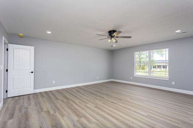 388 Edgewater Street, Dayton, TN 37321