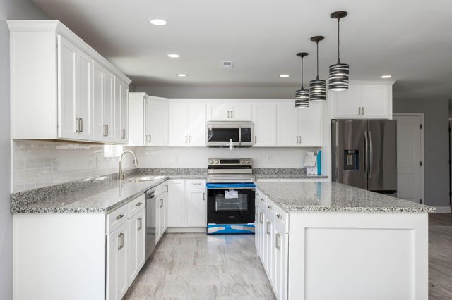 388 Edgewater Street, Dayton, TN 37321