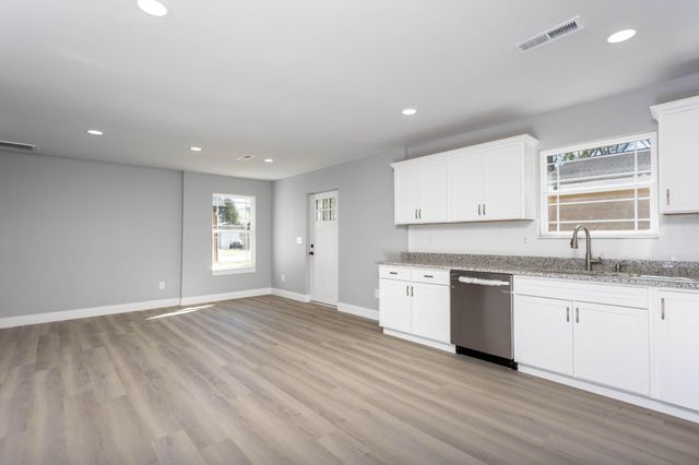 388 Edgewater Street, Dayton, TN 37321