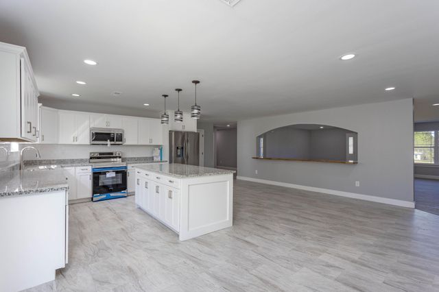 388 Edgewater Street, Dayton, TN 37321