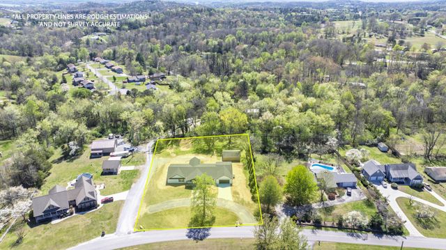 388 Edgewater Street, Dayton, TN 37321