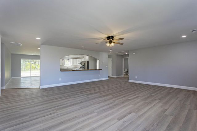 388 Edgewater Street, Dayton, TN 37321