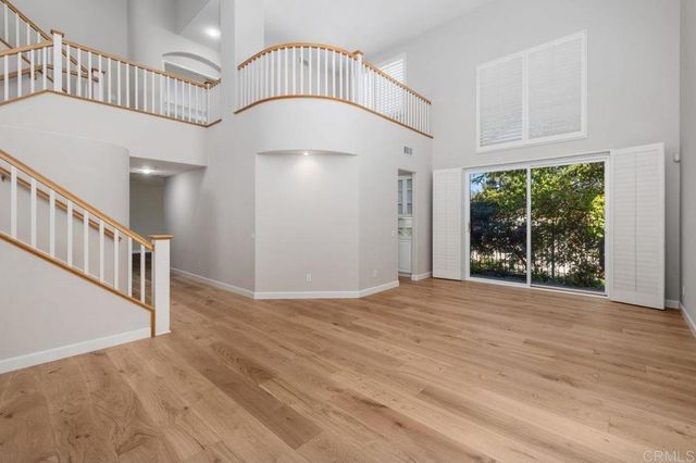 6085 Hillpointe Row, La Jolla, CA 92037