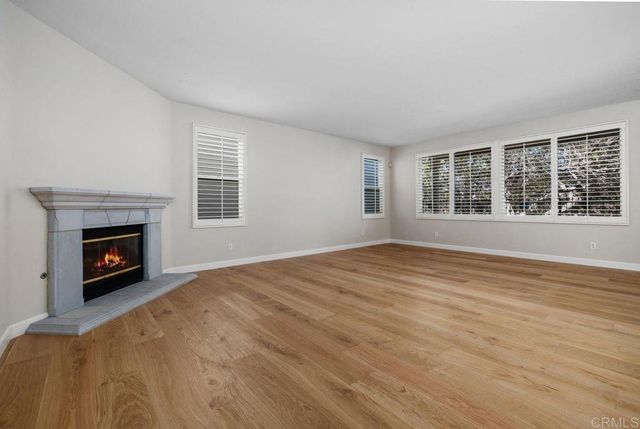 6085 Hillpointe Row, La Jolla, CA 92037