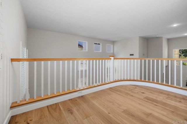 6085 Hillpointe Row, La Jolla, CA 92037