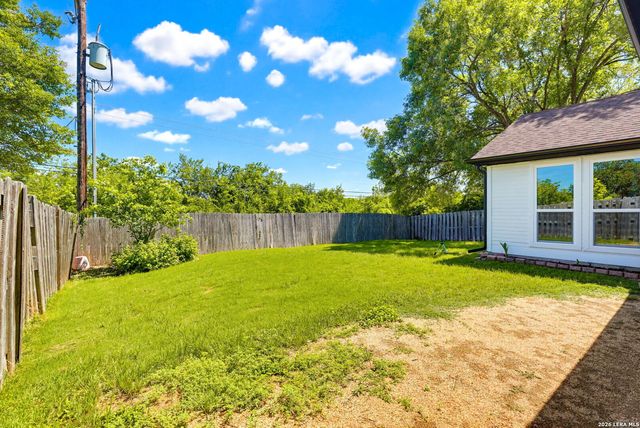 8114 Forest Bow, Live Oak, TX 78233
