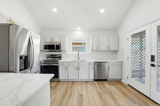 8114 Forest Bow, Live Oak, TX 78233