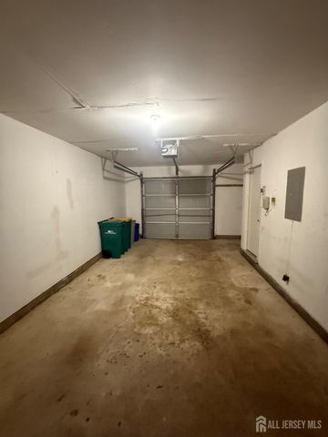 572 Nutley Drive B, Monroe, NJ 08831