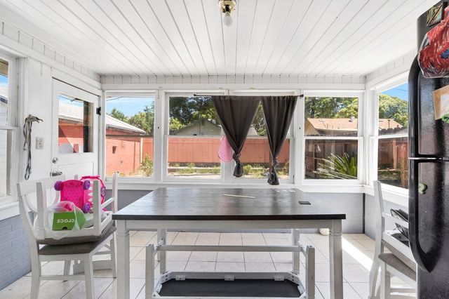 1538 N Wilson Avenue, Fresno, CA 93728