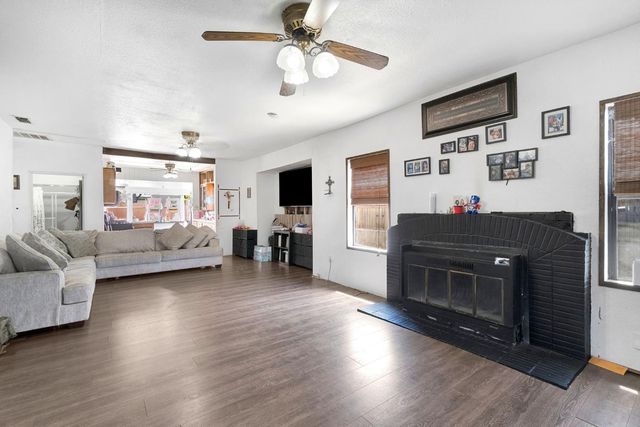1538 N Wilson Avenue, Fresno, CA 93728