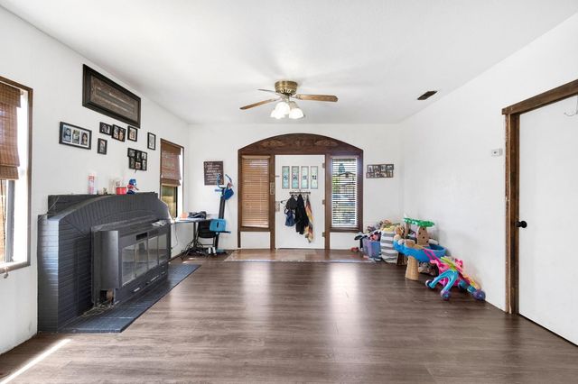 1538 N Wilson Avenue, Fresno, CA 93728