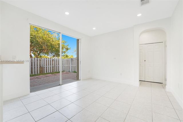 27433 SW 137th Ct 1, Homestead, FL 33032