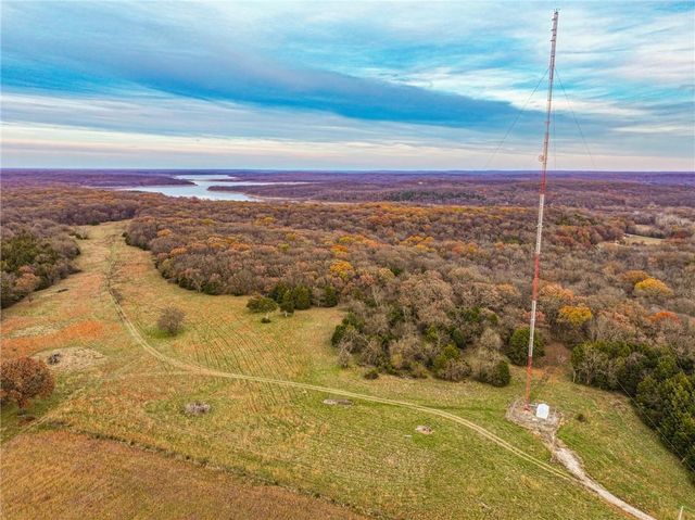 9535 NE 681 Road, Lowry City, MO 64763