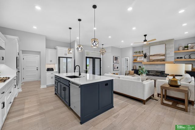 20982 Polk Street, Omaha, NE 68022