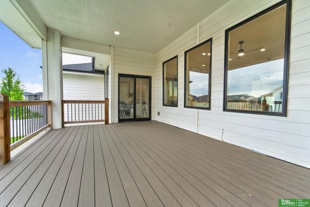 20982 Polk Street, Omaha, NE 68022