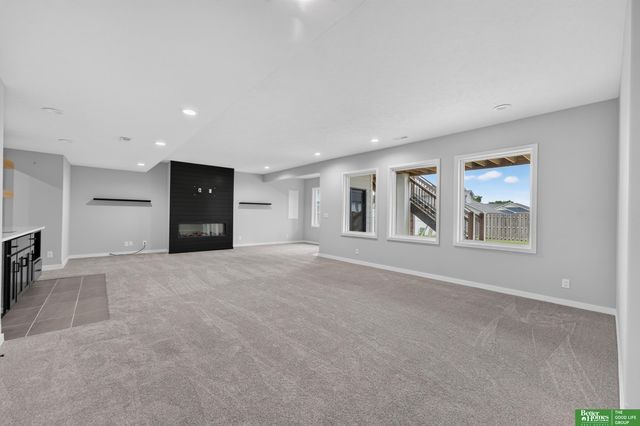 20982 Polk Street, Omaha, NE 68022