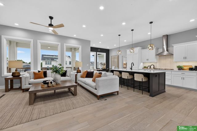 20982 Polk Street, Omaha, NE 68022
