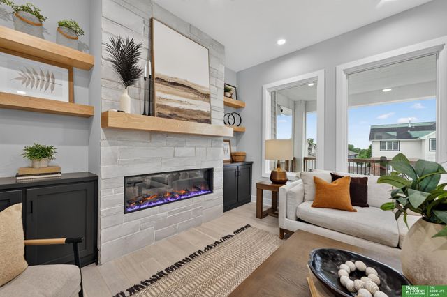 20982 Polk Street, Omaha, NE 68022