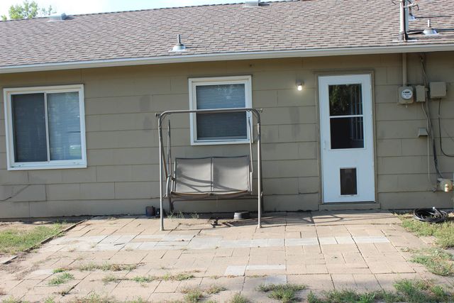 1443 Arapahoe Ave, Salina, KS 67401