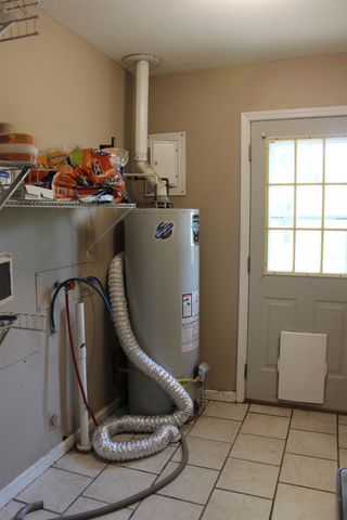 1443 Arapahoe Ave, Salina, KS 67401