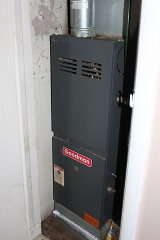 1443 Arapahoe Ave, Salina, KS 67401