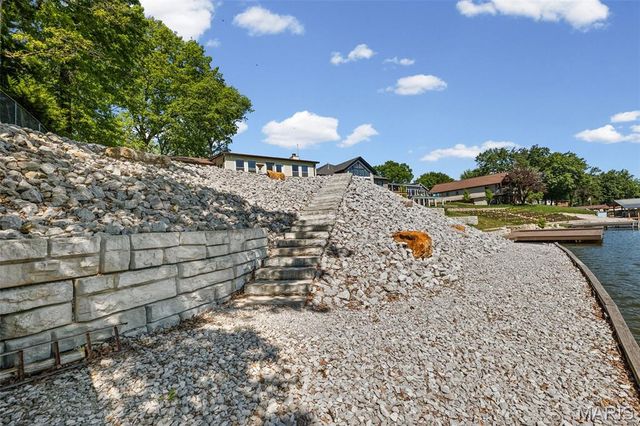 1048 Bermuda Drive, Edwardsville, IL 62025