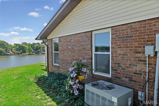 1048 Bermuda Drive, Edwardsville, IL 62025