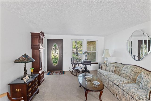 1048 Bermuda Drive, Edwardsville, IL 62025