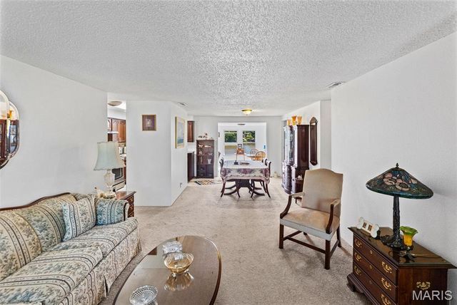 1048 Bermuda Drive, Edwardsville, IL 62025